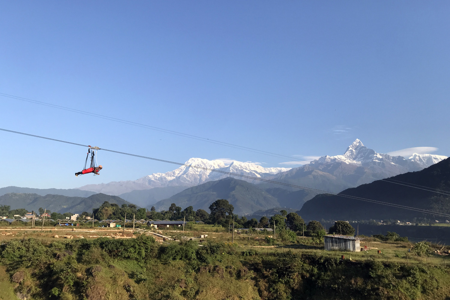 तनहुँमा साहसिक खेल जिपलाइनमा आन्तरिक पर्यटकको आकर्षण बढ्दै