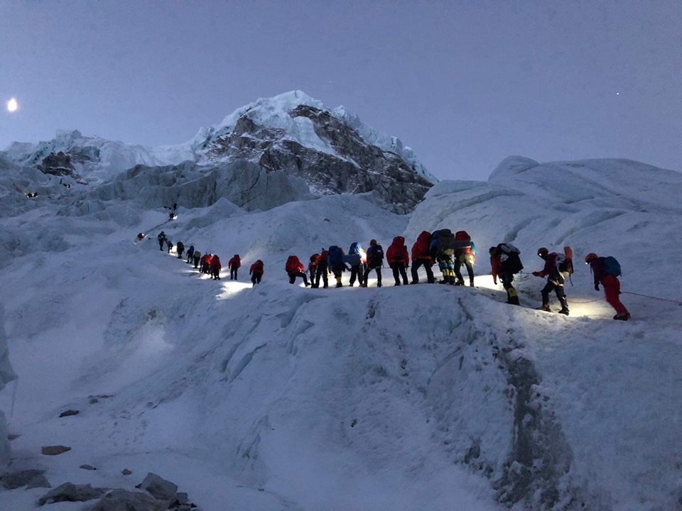 सगरमाथा हिमाल आरोहणका क्रममा ५ वर्षमा ५५ जनाले ज्यान गुमाए