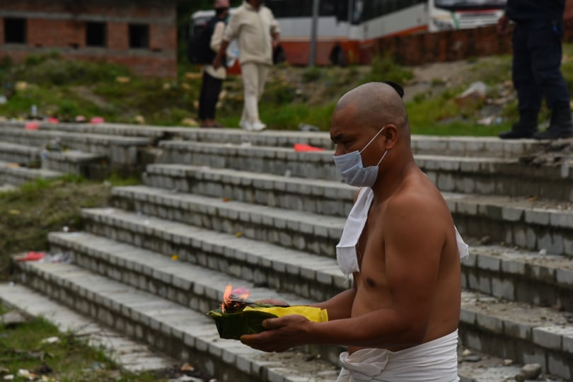 गोकर्णस्थित मन्दिर परिसरमा यसरी गरियाे दिवंगत बाबुहरूकाे सम्झना(फाेटाे फिचर)