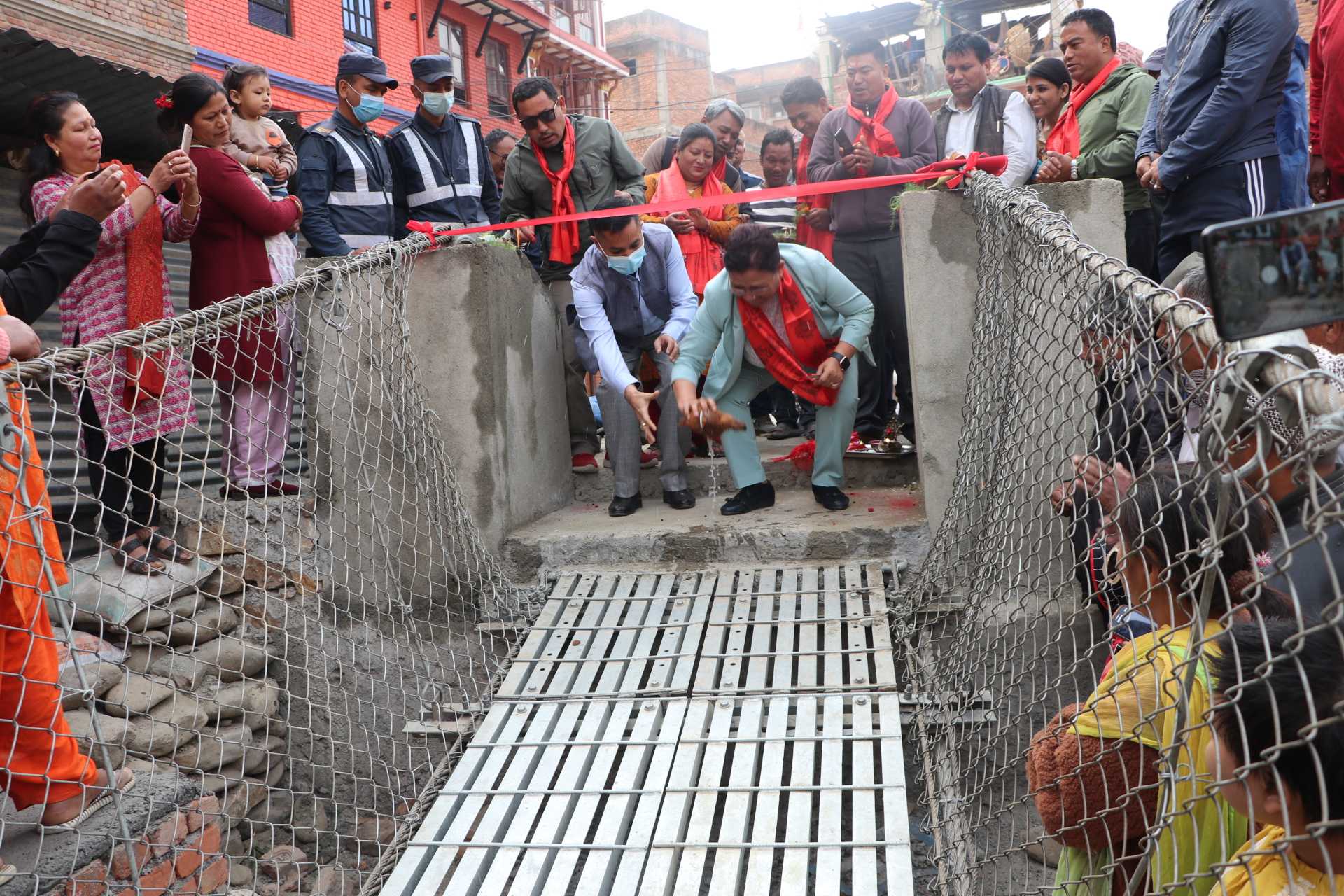 झोलुङ्गे पुलले जोडियो कार्यविनायक र मछिन्द्रबहाल