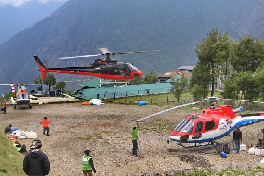 हेलिकप्टर व्यवसायमा बढ्यो चहलपहल, उडानका लागि समय पाउनै मुस्किल