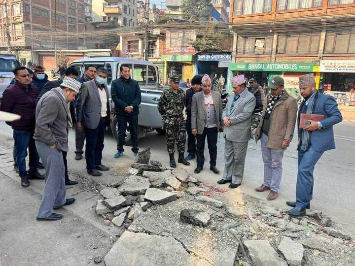 पूर्वाधारमन्त्री श्रेष्ठको सक्रियता, शुक्रबार बिहानै उपत्यकाका सडक अनुगमन