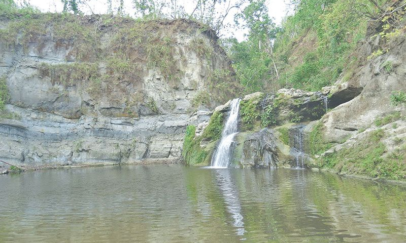 ओझेलमा माडीको ‘धनलक्ष्मी छाँगो’