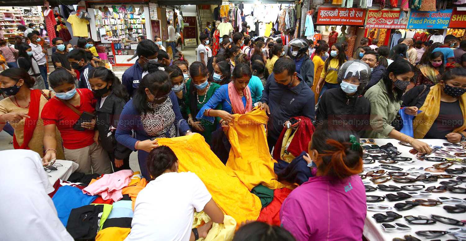 नेपाली ग्राहक रोक्न भैरहवामा दसैं सस्तो बजार सञ्चालन हुने