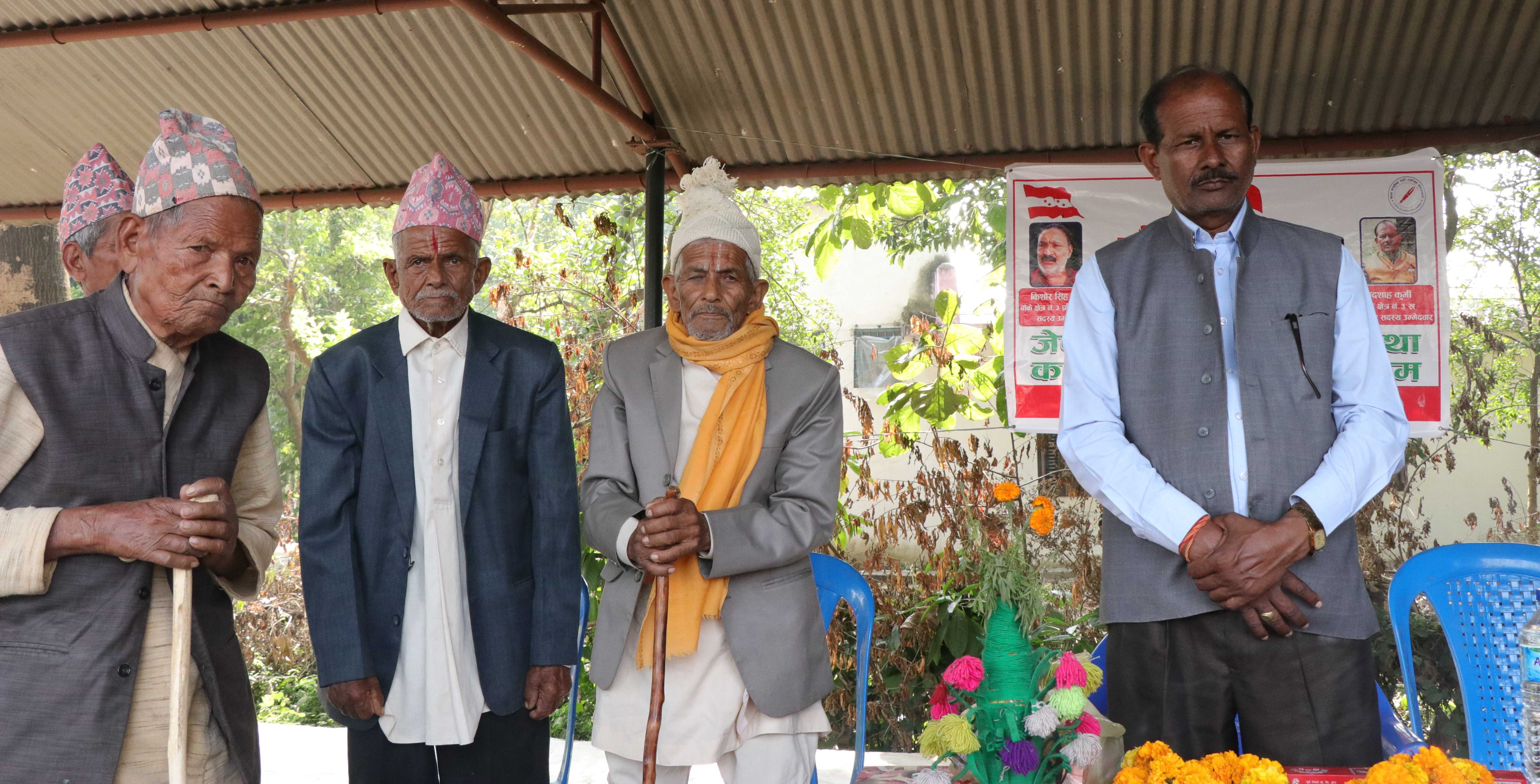 सिँक्टाको नहर खजुरा क्षेत्रमा पुर्याउने कांग्रेस उम्मेदवार कुर्मीको प्रतिबद्धता