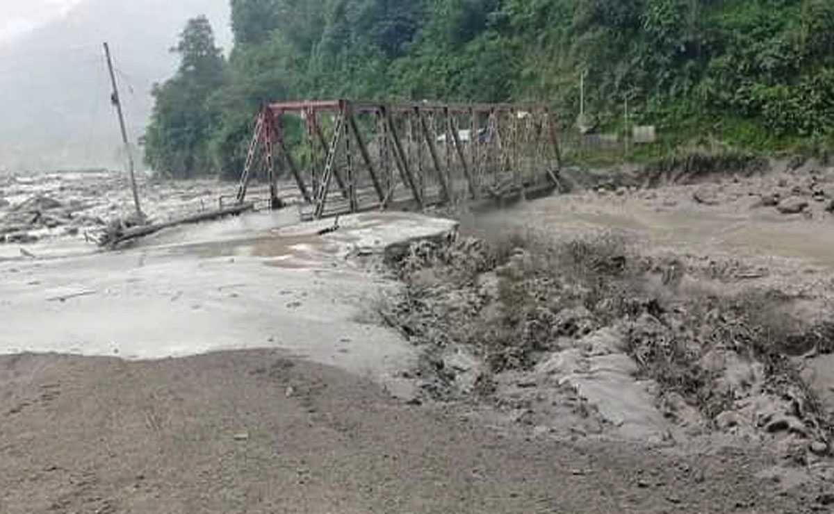 बाढीले क्षती पूर्वाधार निर्माण नहुँदा मेलम्चीवासीलाई अझै सास्ती