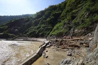 भौतिक मन्त्रालय र सेनाको प्राविधिक टोली बीपी राजमार्ग स्थलगत अनुगमनमा 