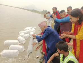 फेवातालमा १० हजार माछाका भुरा छाडेर खपौदी कार्निभलको उद्घाटन 