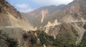 कान्ति राजमार्ग : पहिरो रोकथाम गरेर मात्रै स्तरोन्नति