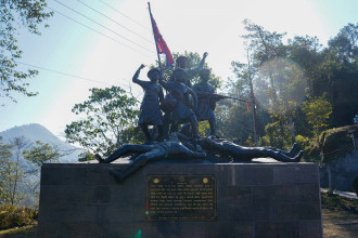 सिन्धुलीगढी युद्ध संग्रहालयमा भरिँदै आन्तरिक पर्यटक (तस्बिरसहित)