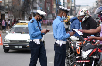 ट्राफिक चेकिङमा नागरिक एपमार्फत लाइसेन्स देखाए हुने