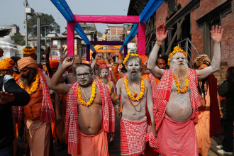 महाशिवरात्रिमा पशुपतिनाथ आउन थाले साधुसन्तसहित बाबाहरू (तस्बिरसहित)