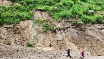 हिलिहाङको मालबाँसे बस्ती पहिरोको उच्च जोखिममा