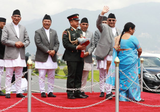 राष्ट्रसंघ महासभामा भाग लिन प्रधानमन्त्री नेतृत्वको टोली अमेरिका उड्यो 