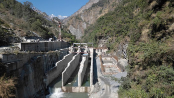 राहुघाट जलविद्युत् आयोजनामा ताला, मजदुर मृत्युको ५० लाख क्षतिपूर्ति माग