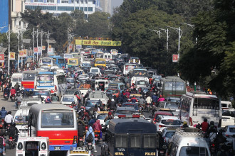 एमाले सत्तारुढ भएर आफैं अधिकार माग्दा जनताका अधिकारमाथि खेलवाड (तस्बिरसहित)