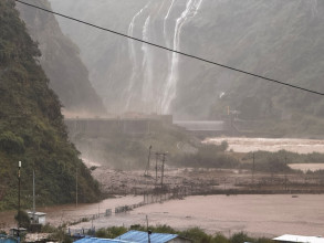 पहिरोले माथिल्लो तामाकोसी आयोजनाको बाँध क्षेत्रका संरचनामा क्षति, विद्युत् उत्पादन बन्द