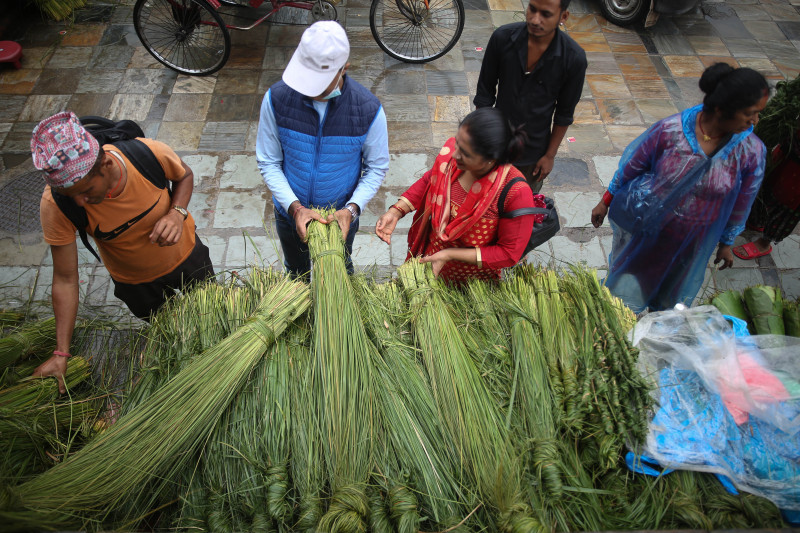 वसन्तपुर दरबार क्षेत्रमा कुश किन्नेको भीड (तस्बिरहरू)