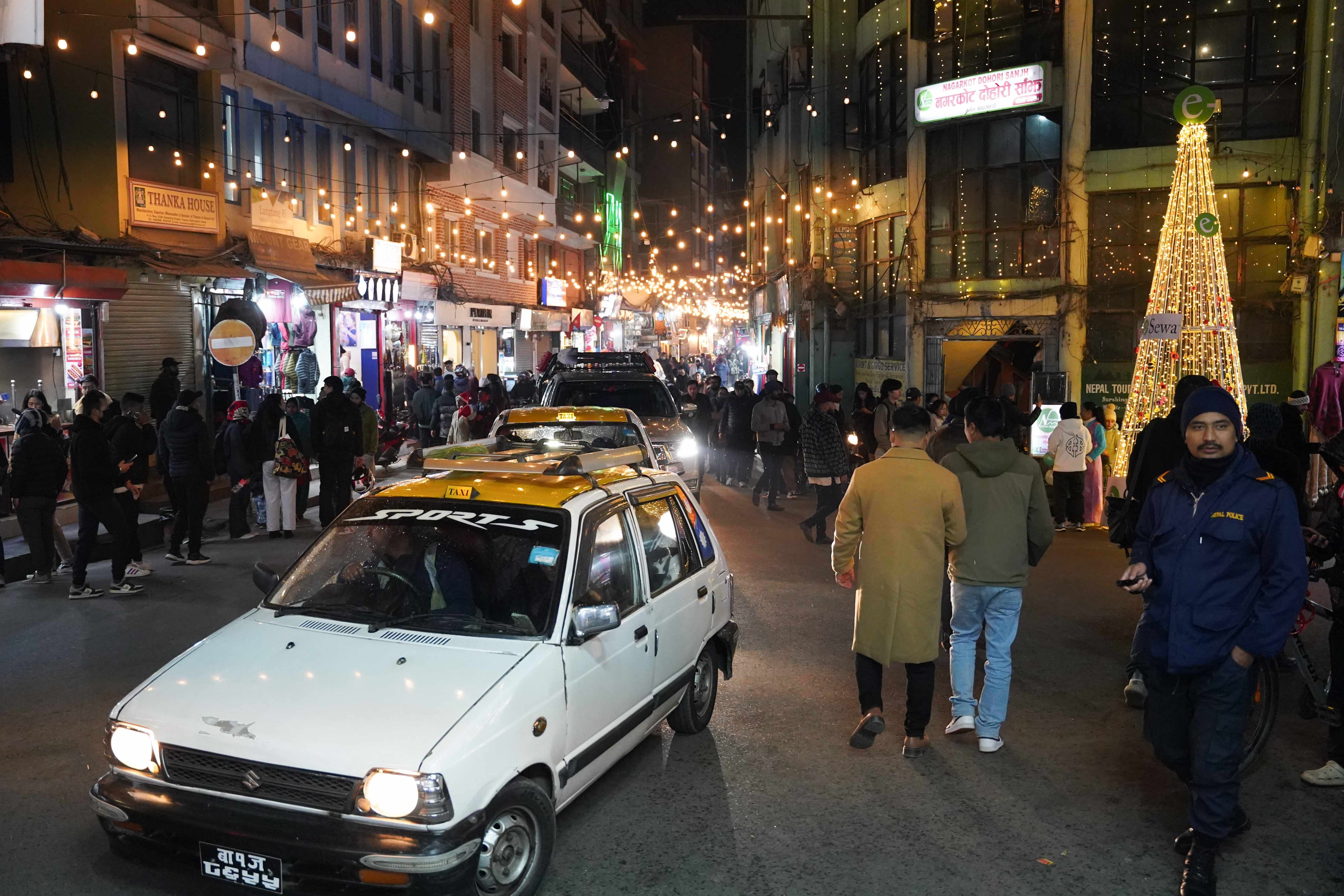 Christmas-Eve,-Thamel.-100-1735103128.jpg