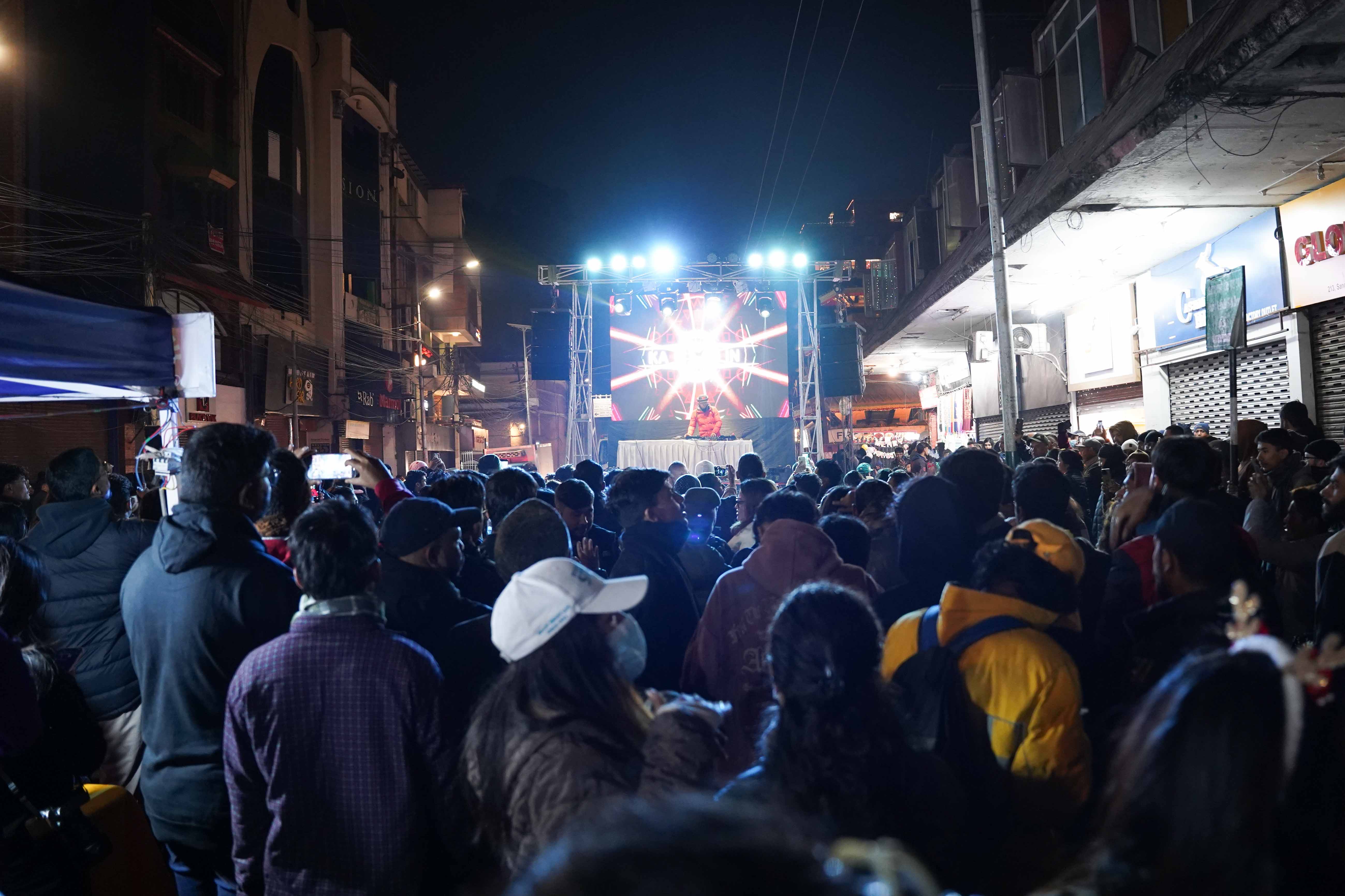 Christmas-Eve,-Thamel.-103-1735103133.jpg