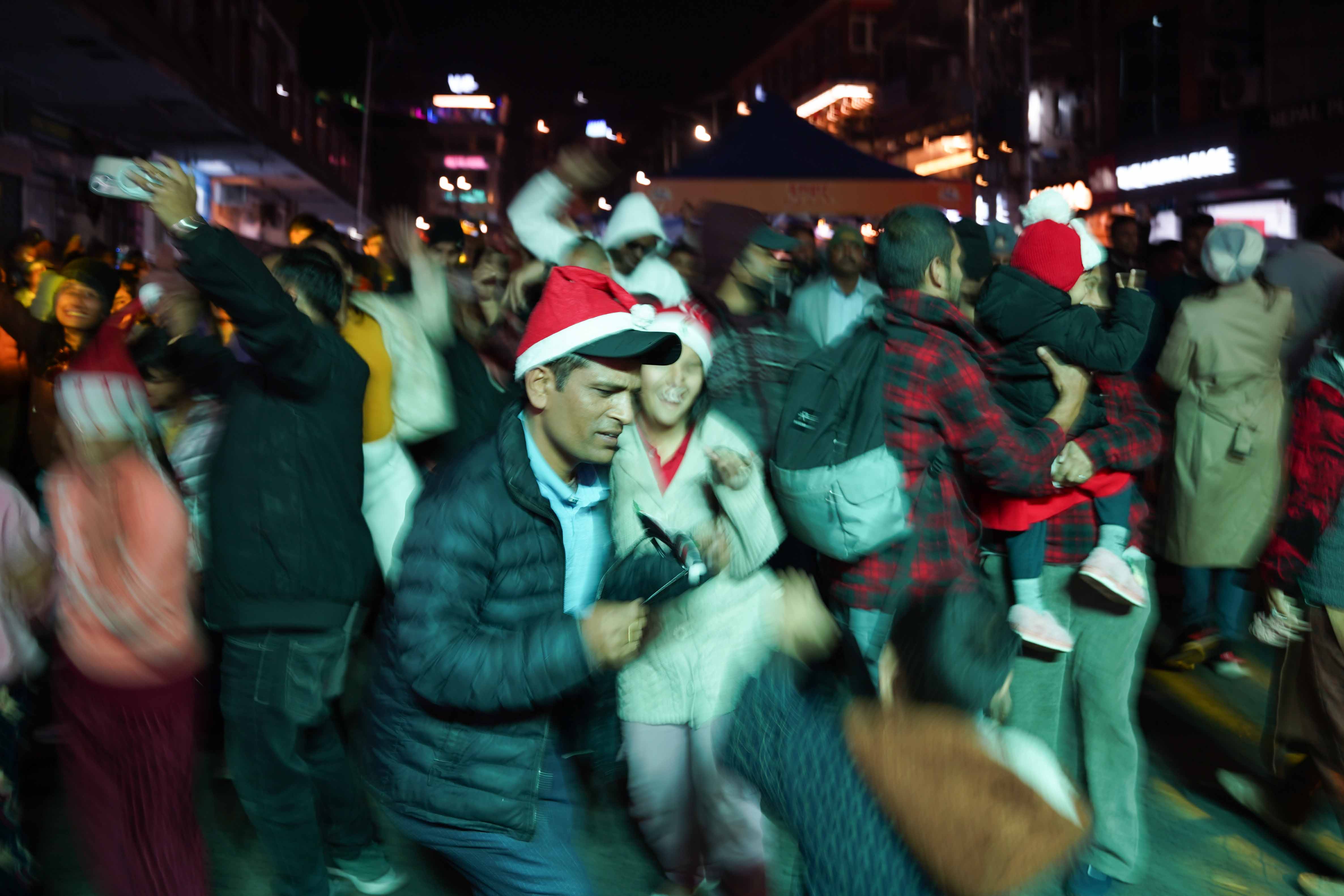 Christmas-Eve,-Thamel.-99-1735103125.jpg