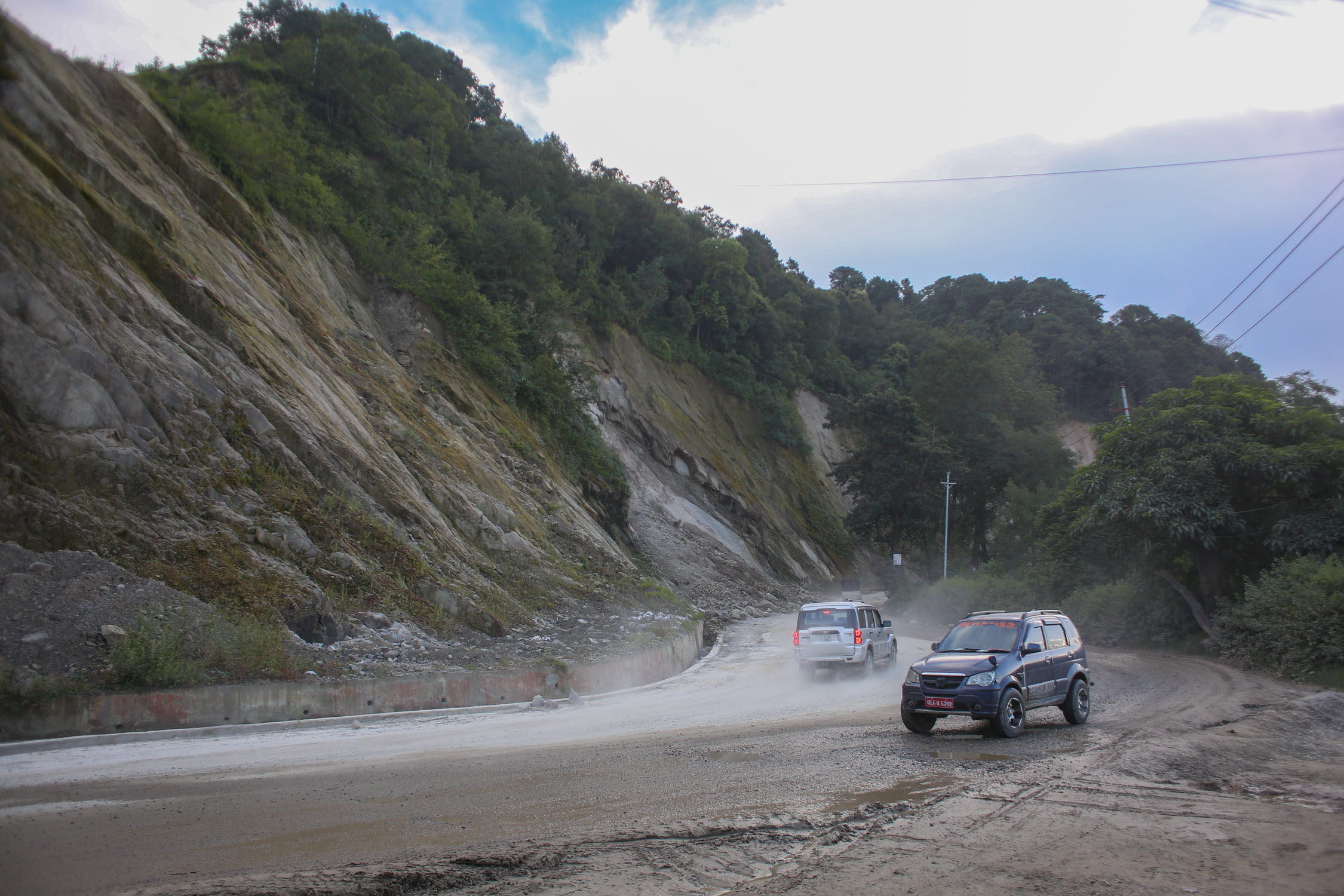 Dhulikhel_Khawa-road_Nepal-Photo-Library_NPL10-1726289967.jpg