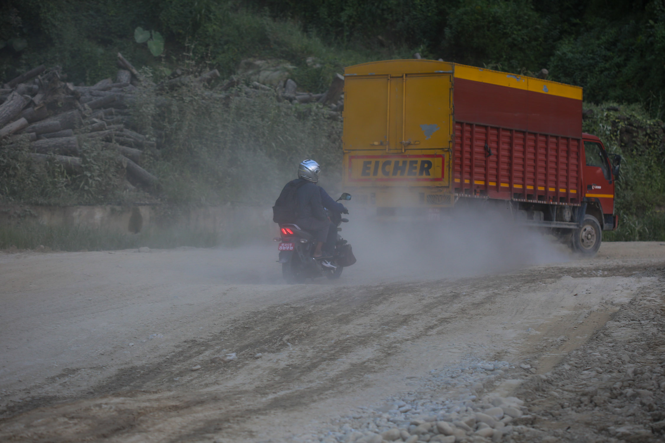 Dhulikhel_Khawa-road_Nepal-Photo-Library_NPL3-1726289964.jpg