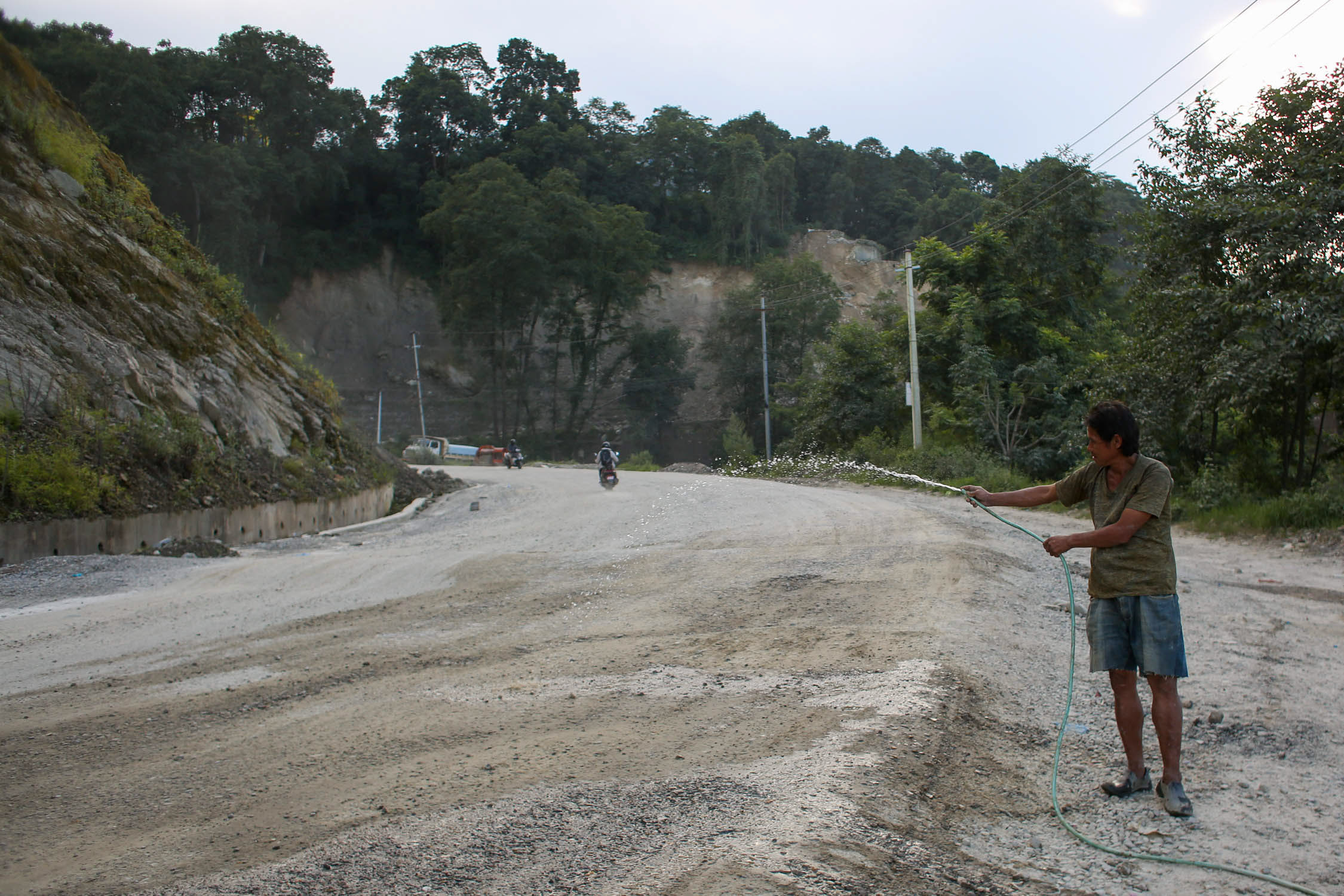 Dhulikhel_Khawa-road_Nepal-Photo-Library_NPL7-1726289966.jpg