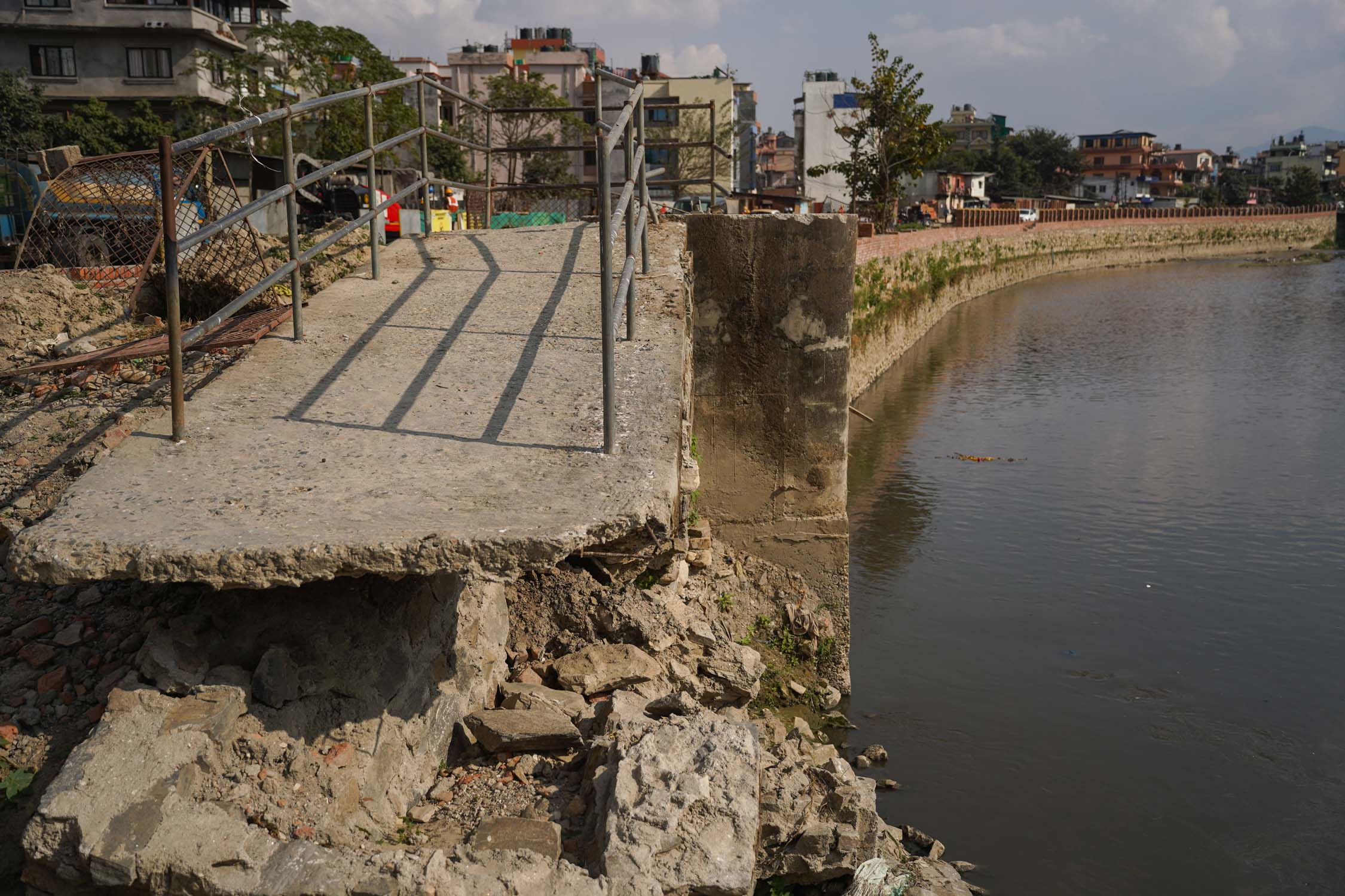 Flood-effect_Nepal-Photo-library_saturday17-1732337950.jpg