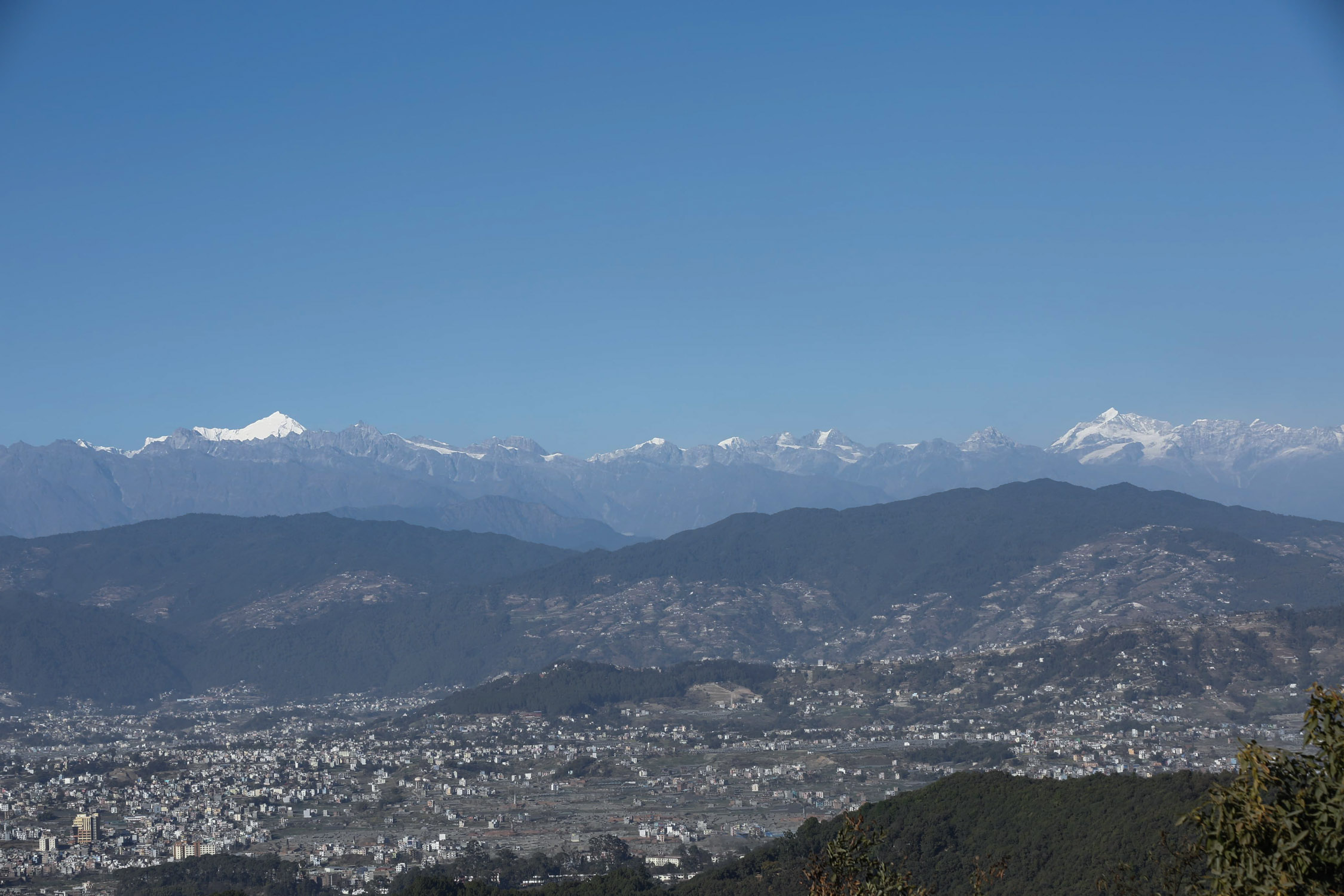 Mountain-seen-from-ktm-valley_Nepal-photo-library1-1737708033.jpg