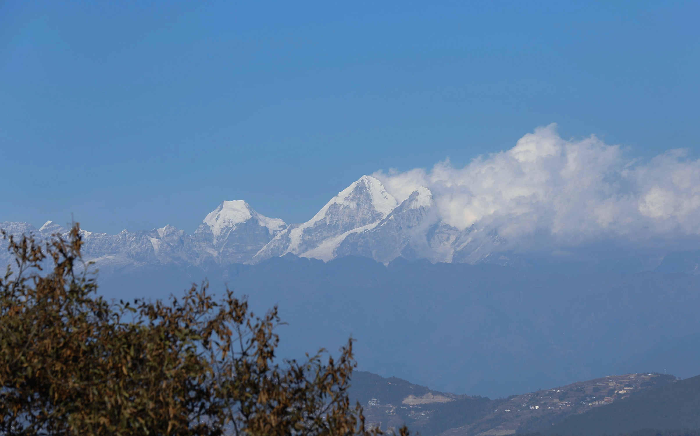 Mountain-seen-from-ktm-valley_Nepal-photo-library11-1737708042.jpg