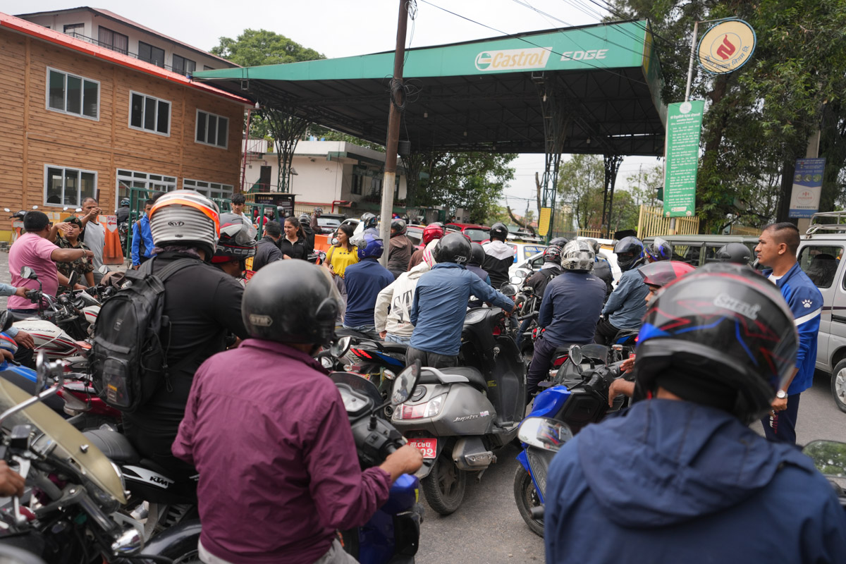 Petrol-shortage_Nepal-Photo-Library8-1718600053.jpg