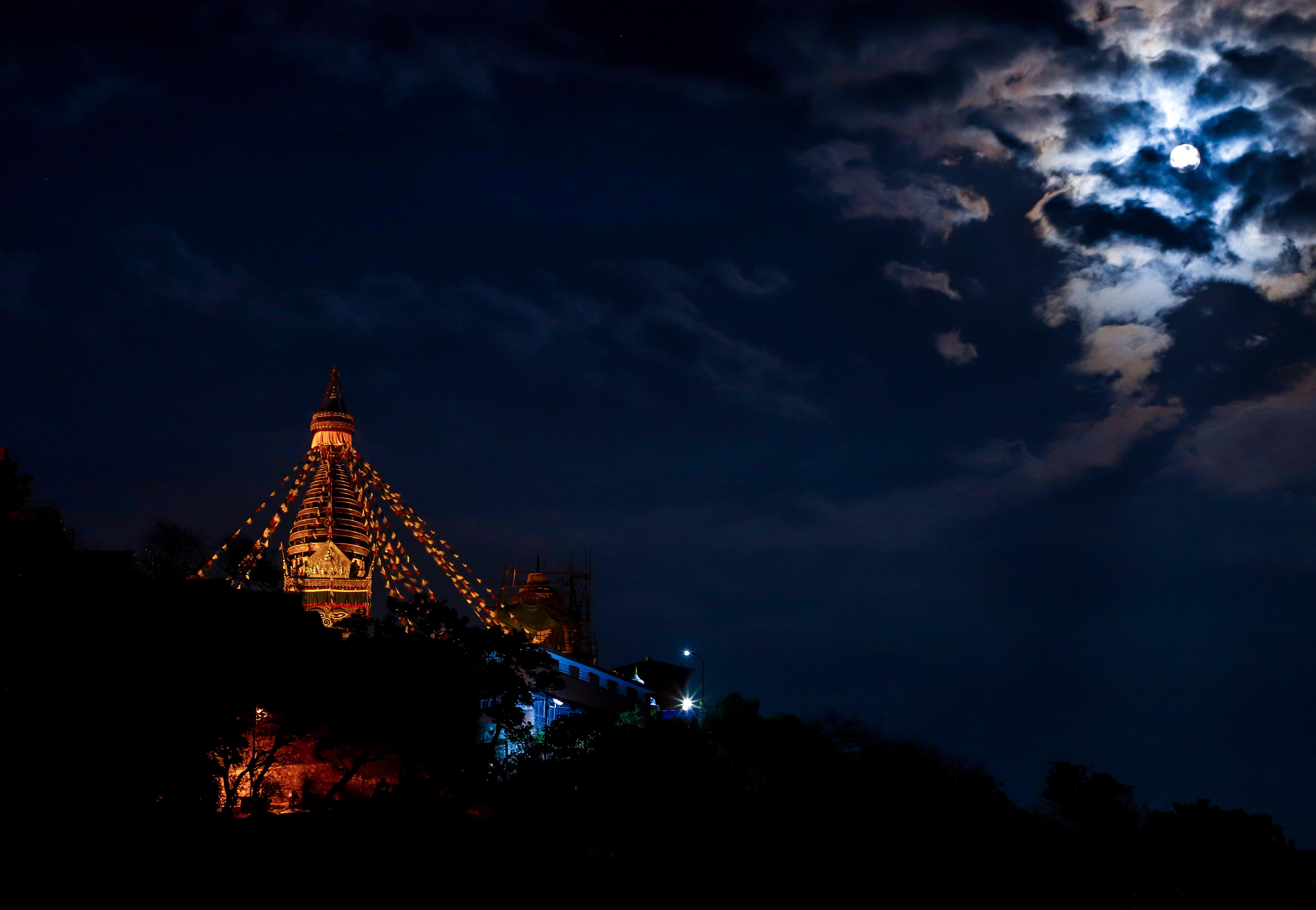 Swayambhu-stupa_00001-1722057998.jpg